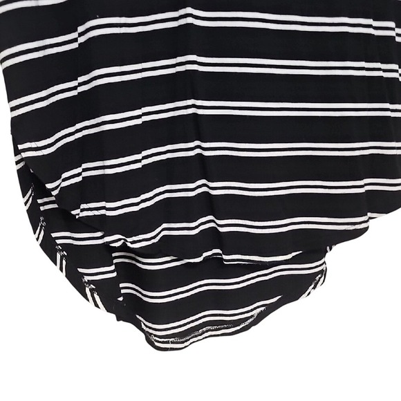 Time & Tru Black Shirt Top Black White Striped Short Sleeve Top Size S EUC - Picture 4 of 6